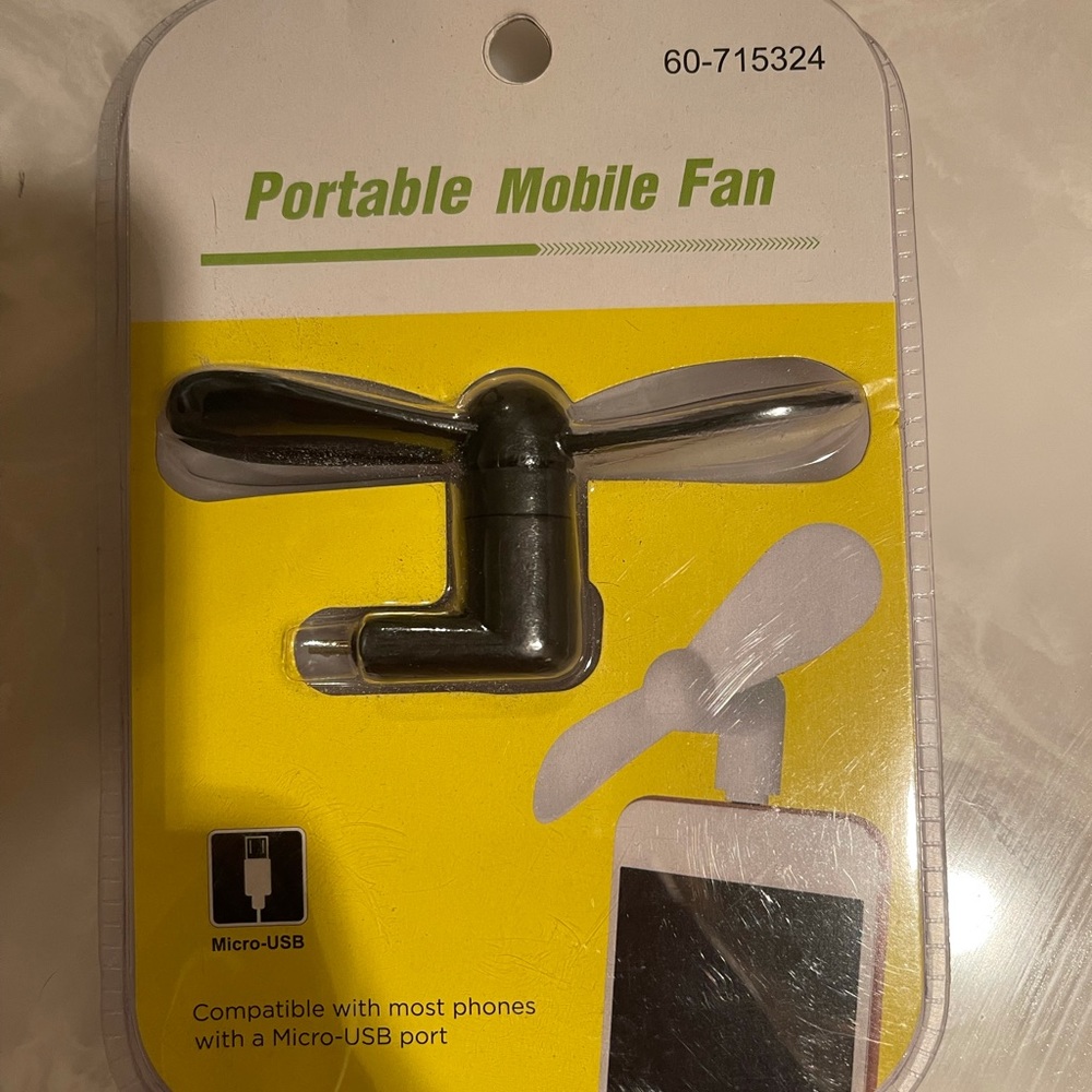 Portable mobile fan
